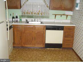 18B Acorn Road Manahawkin, NJ 08050 - Photo 2 of 10 Gallery Image 2