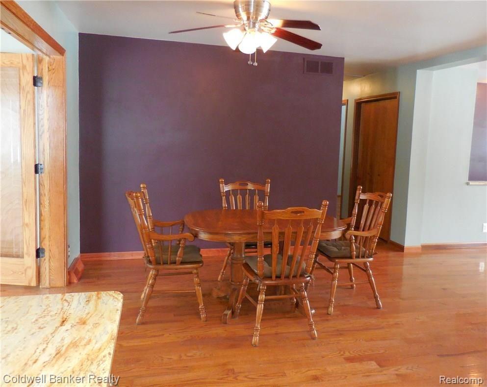 2929 Sunshine Road Highland, MI 48357 - Photo 9 of 24 DSCN1567.JPG