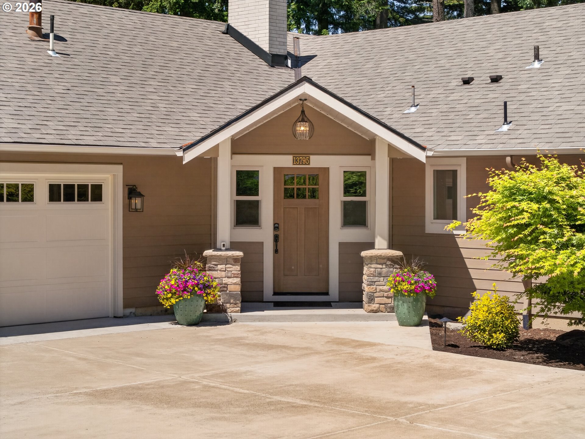 13795 Southwest Hargis Road Beaverton, OR 97008 - Photo 3 of 40