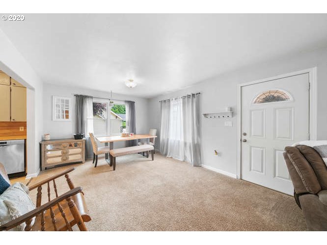 39707 Pleasant Street Sandy, OR 97055 - Photo 12 of 31 Gallery Image 12