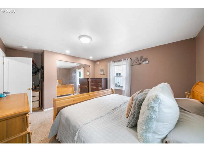 39707 Pleasant Street Sandy, OR 97055 - Photo 20 of 31 Bedroom, Primary