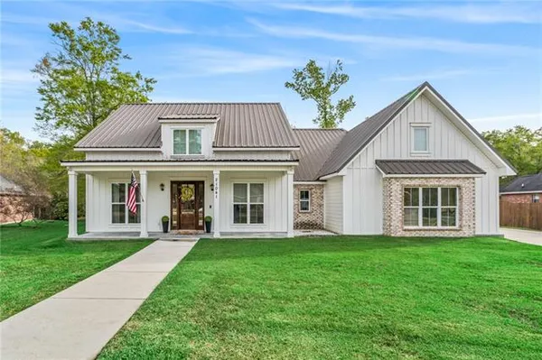 $525,000 | 21041 April Lane, Livingston, LA 70754