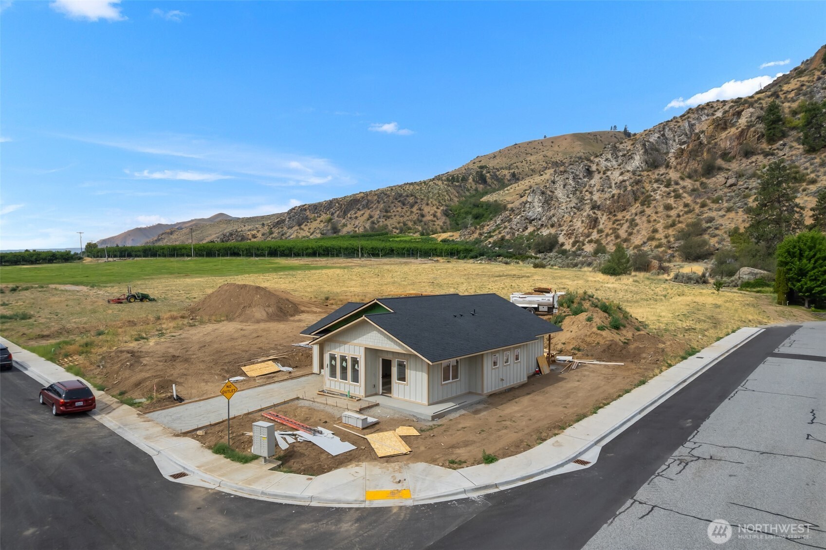 14898 Red Delicious Street Entiat, WA 98822 - Photo 3 of 25