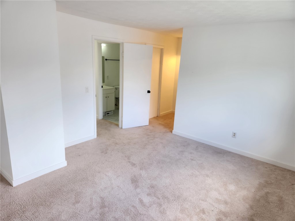 153 Windsorshire Drive Ogden, NY 14624 - Photo 14 of 24