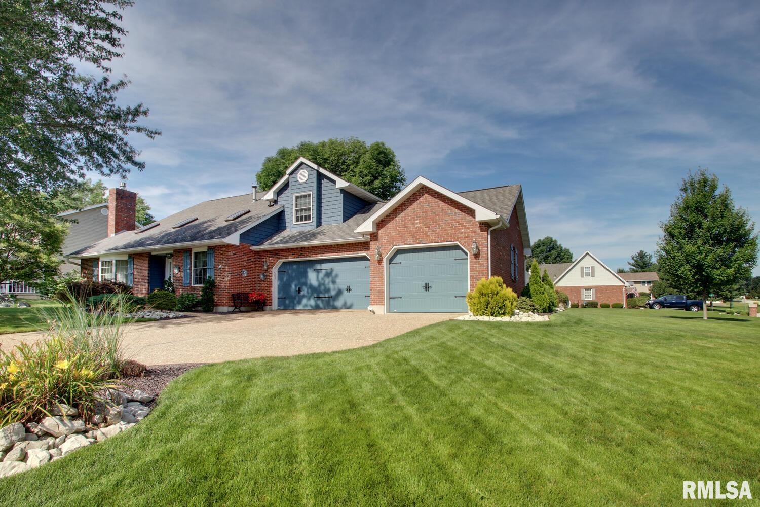 1404 Deerfield Road Quincy, IL 62305 - Photo 7 of 26 Gallery Image 7