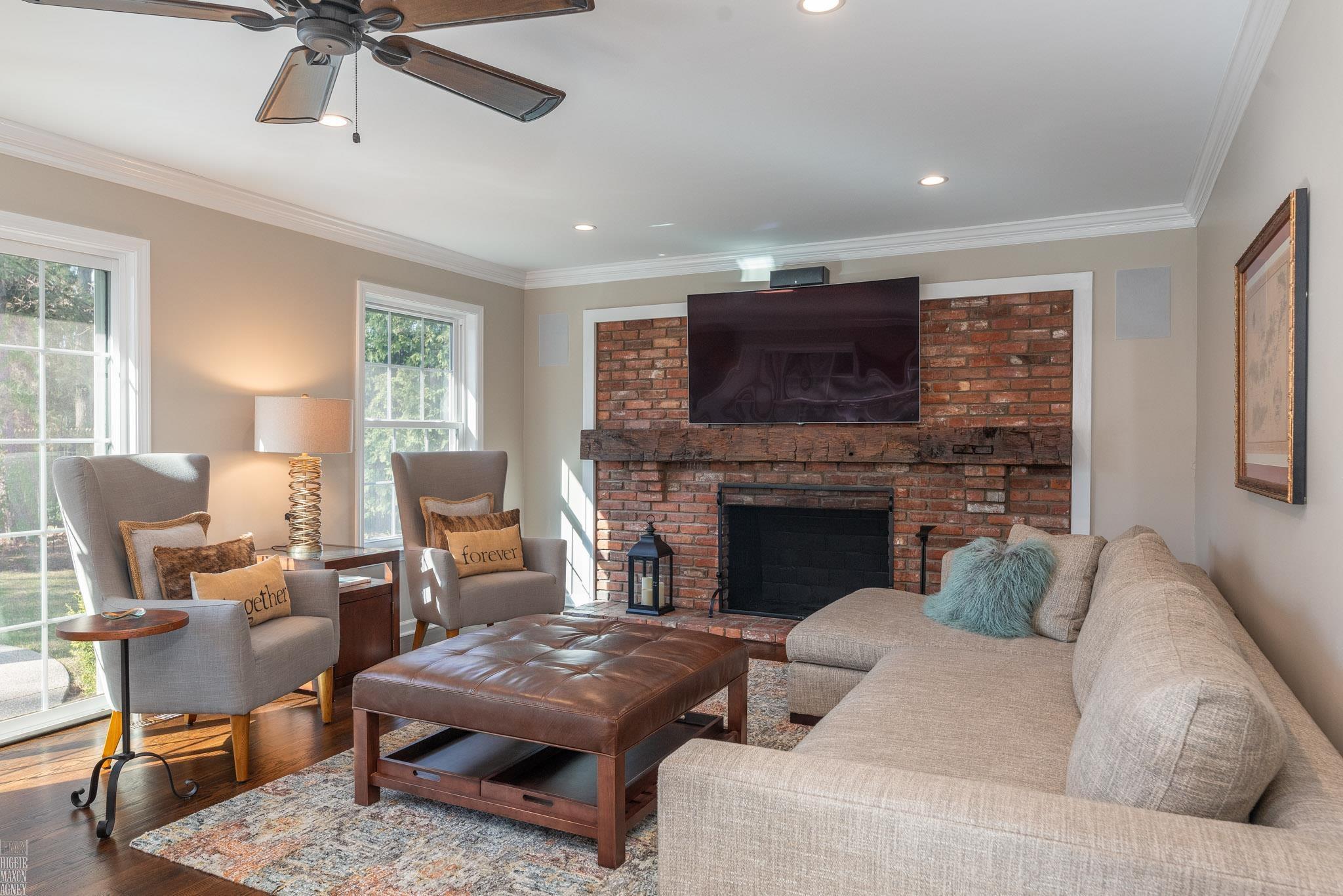 345 Touraine Road Grosse Pointe Farms, MI 48236 - Photo 13 of 34