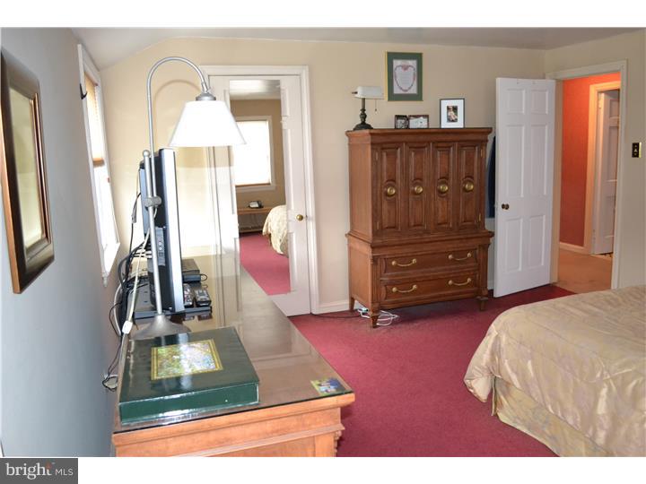 123 Morton Road Springfield, PA 19064 - Photo 14 of 20 Bedroom - Main