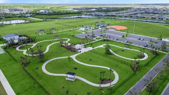 $1,200,000 | 12433 Southwest Crystal Cv Drive, Port St. Lucie, FL 34987