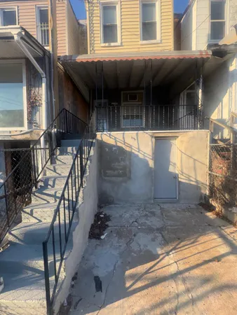 $1,450 | 2125 Cliftwood Avenue, Baltimore, MD 21213