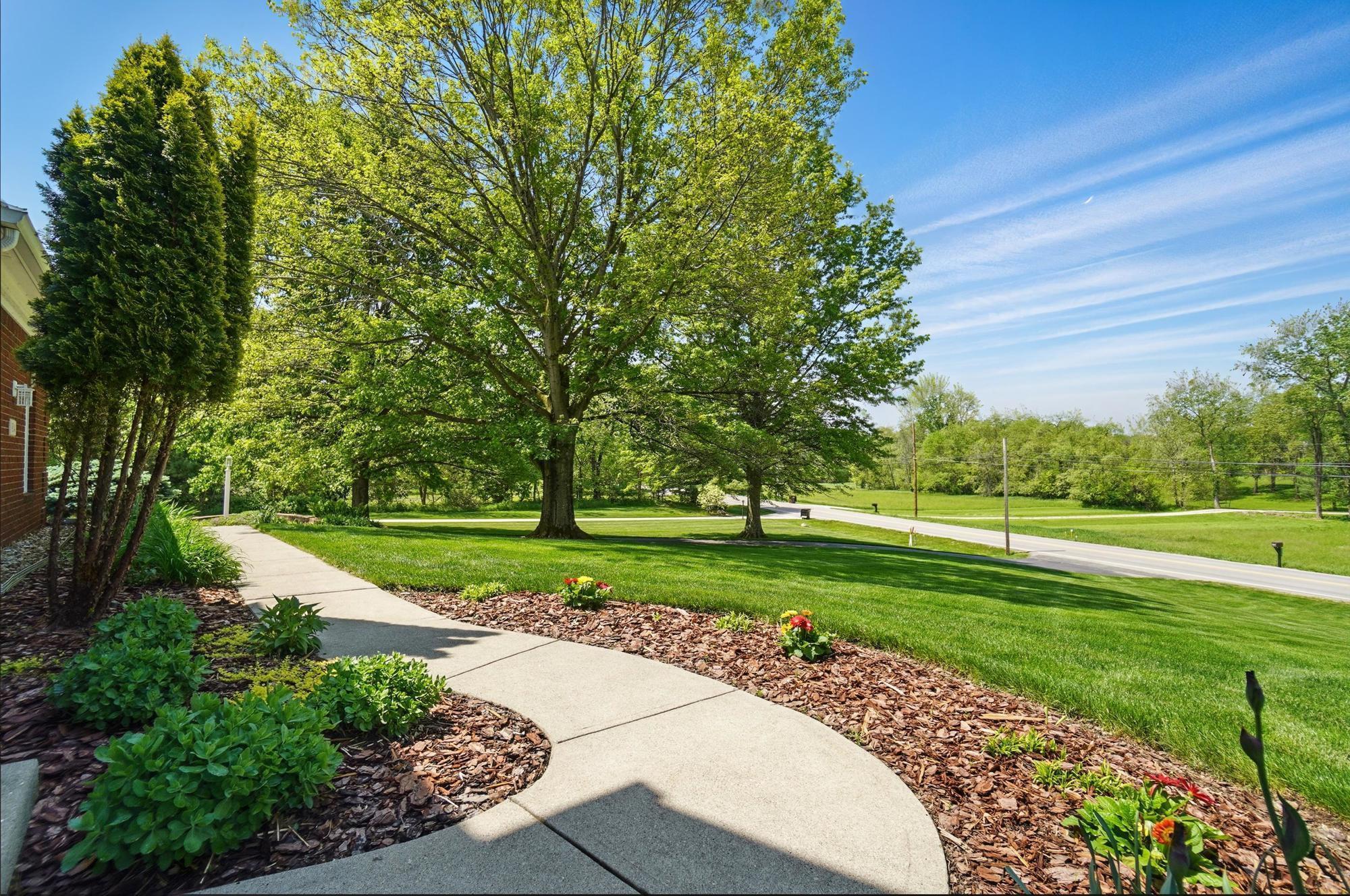9314 Cheshire Road Sunbury, OH 43074 - Photo 7 of 101 11_009