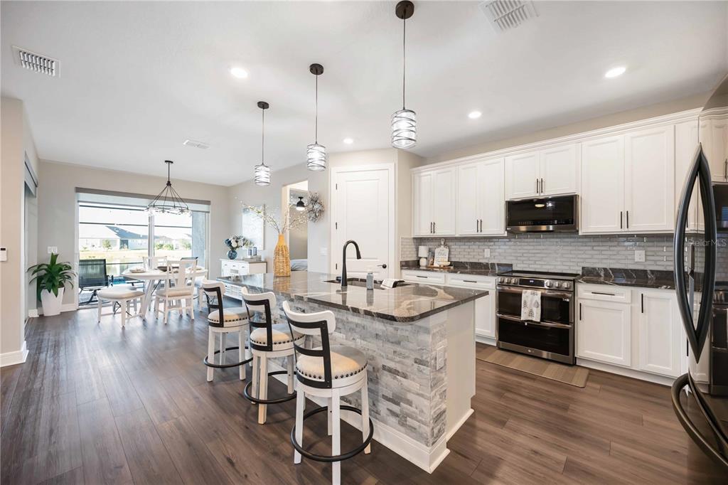 10619 Wynward Way Palmetto, FL 34221 - Photo 20 of 69