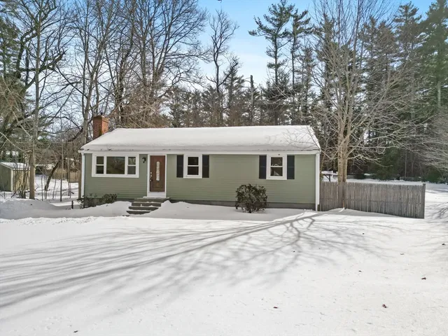 $519,000 | 89 Silva Street, Carver, MA 02330