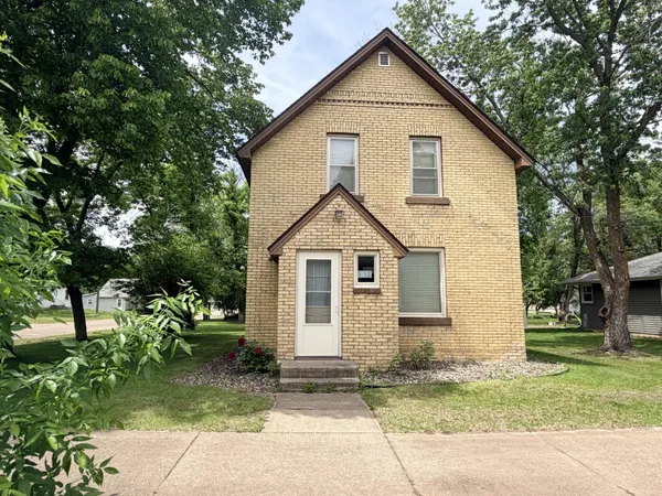 $150,000 | 251 Hall Avenue Southwest, Richmond, MN 56368