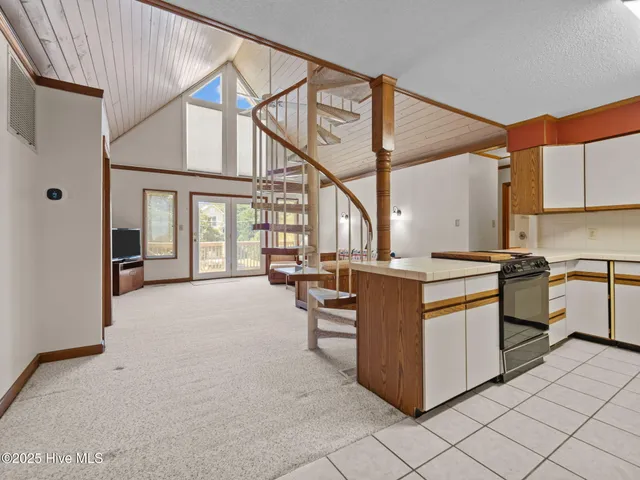 $700,000 | 112 Page Place, Emerald Isle, NC 28594