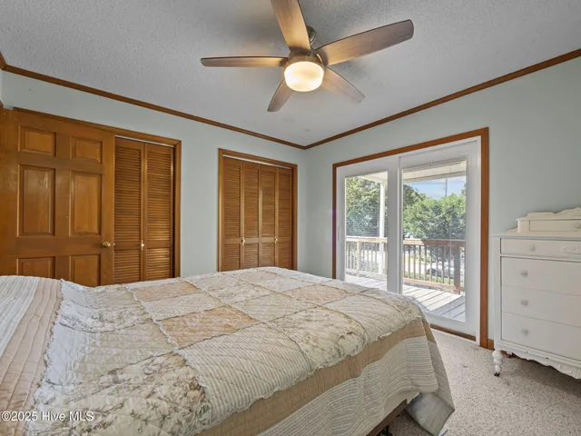 $700,000 | 112 Page Place, Emerald Isle, NC 28594