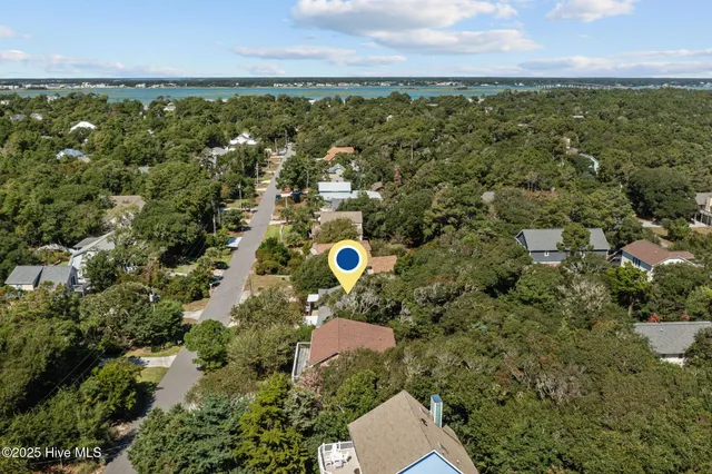 $700,000 | 112 Page Place, Emerald Isle, NC 28594