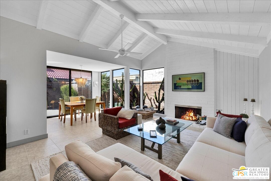 2550 East Miramonte Circle, Unit B Palm Springs, CA 92264 - Photo 1 of 59