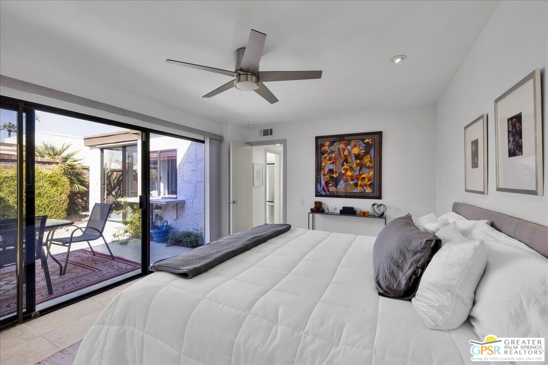 2550 East Miramonte Circle, Unit B Palm Springs, CA 92264 - Photo 27 of 59