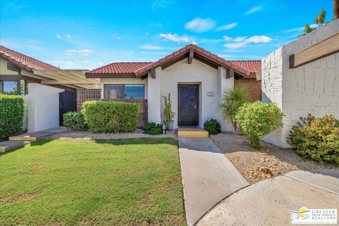 2550 East Miramonte Circle, Unit B Palm Springs, CA 92264 - Photo 34 of 59