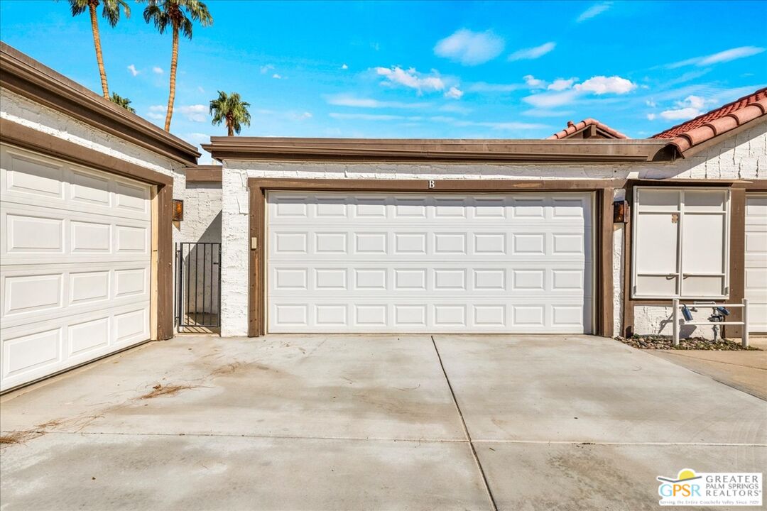 2550 East Miramonte Circle, Unit B Palm Springs, CA 92264 - Photo 37 of 59