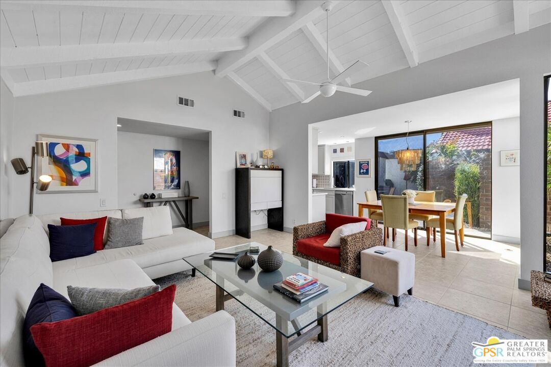 2550 East Miramonte Circle, Unit B Palm Springs, CA 92264 - Photo 4 of 59