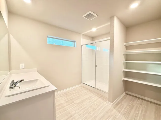 $2,550 | 8420 Hollymead Lane, Fort Worth, TX 76131