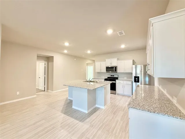 $2,550 | 8420 Hollymead Lane, Fort Worth, TX 76131