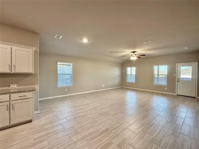 $2,550 | 8420 Hollymead Lane, Fort Worth, TX 76131