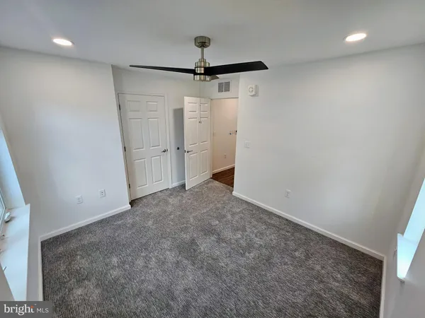 a view of a room with an empty space