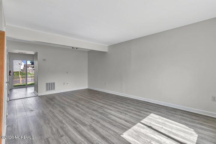 7 Creek Road Brick, NJ 08724 - Photo 6 of 25 20250529002927941264000000-o