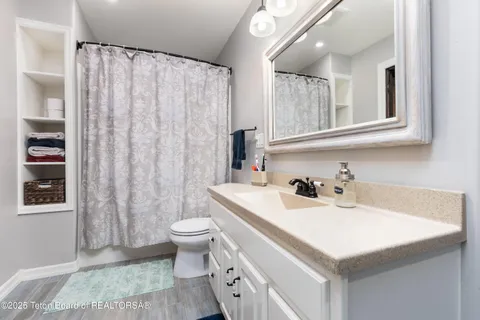 $1,234,567 | 975 West 9000 South, Victor, ID 83455