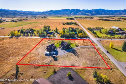 $1,234,567 | 975 West 9000 South, Victor, ID 83455