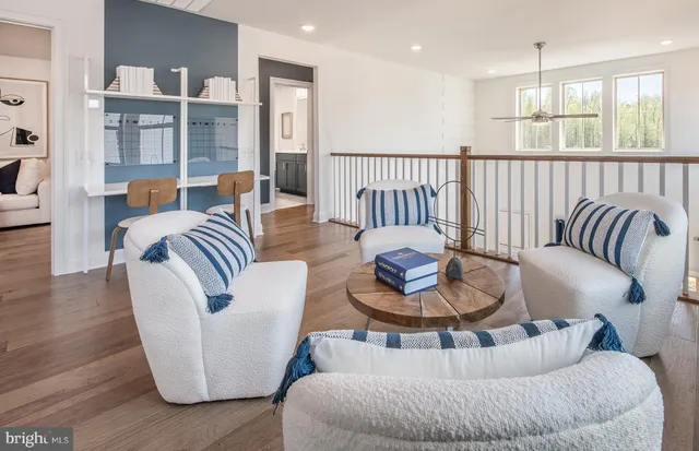 $717,400 | 18 Patriot Lane, Horsham, PA 19044