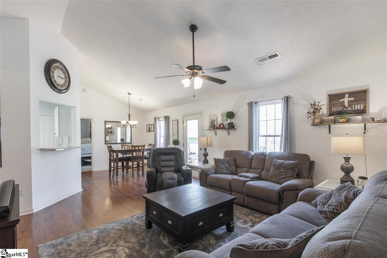 259 Scotland Road Easley, SC 29640 - Photo 3 of 22