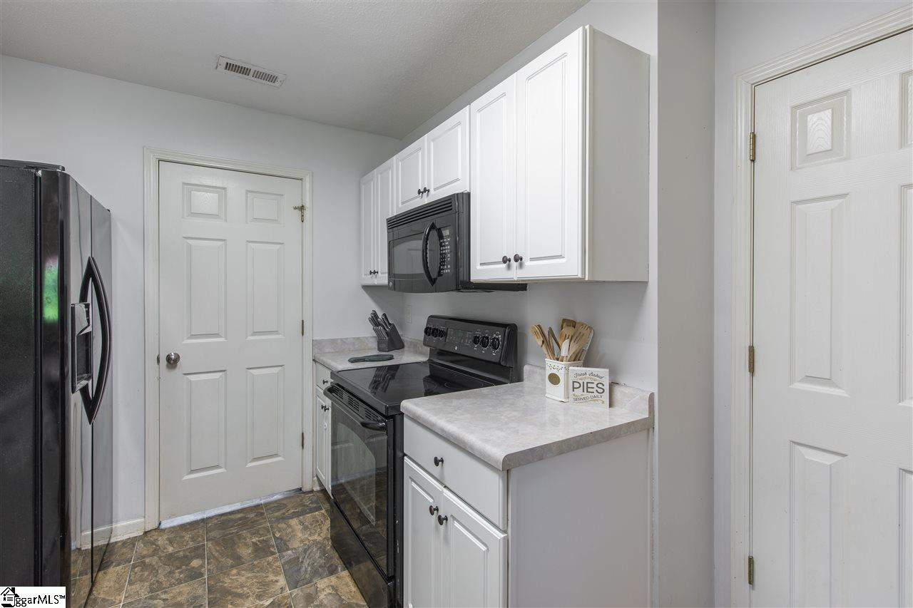 259 Scotland Road Easley, SC 29640 - Photo 6 of 22