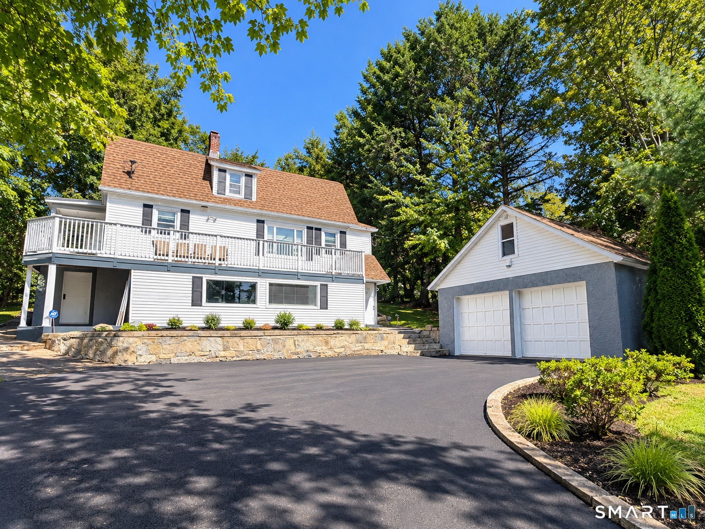 33 Chestnut Grove Road Watertown, CT 06795 - Photo 3 of 36 Gallery Image 3