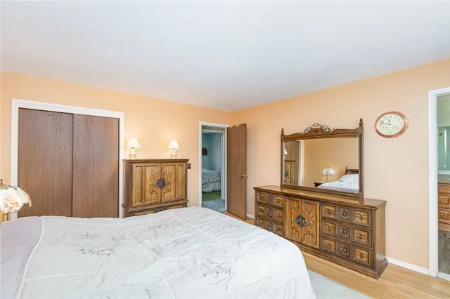 $300,000 | 28 Venice Circle, Irondequoit, NY 14609