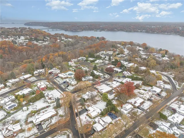 $300,000 | 28 Venice Circle, Irondequoit, NY 14609