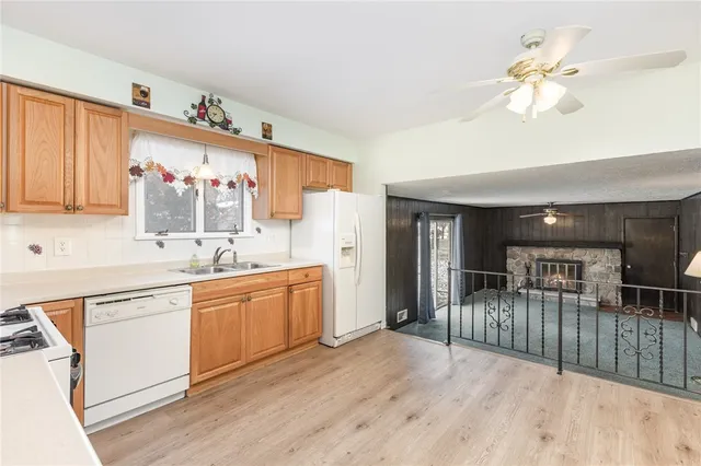 $300,000 | 28 Venice Circle, Irondequoit, NY 14609