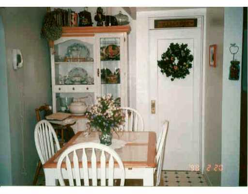 361 Navigation Street Beaver, PA 15009 - Photo 4 of 7 Kitchen.