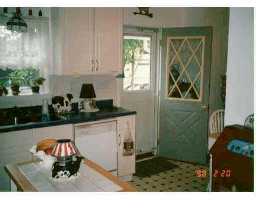 361 Navigation Street Beaver, PA 15009 - Photo 5 of 7 Kitchen.