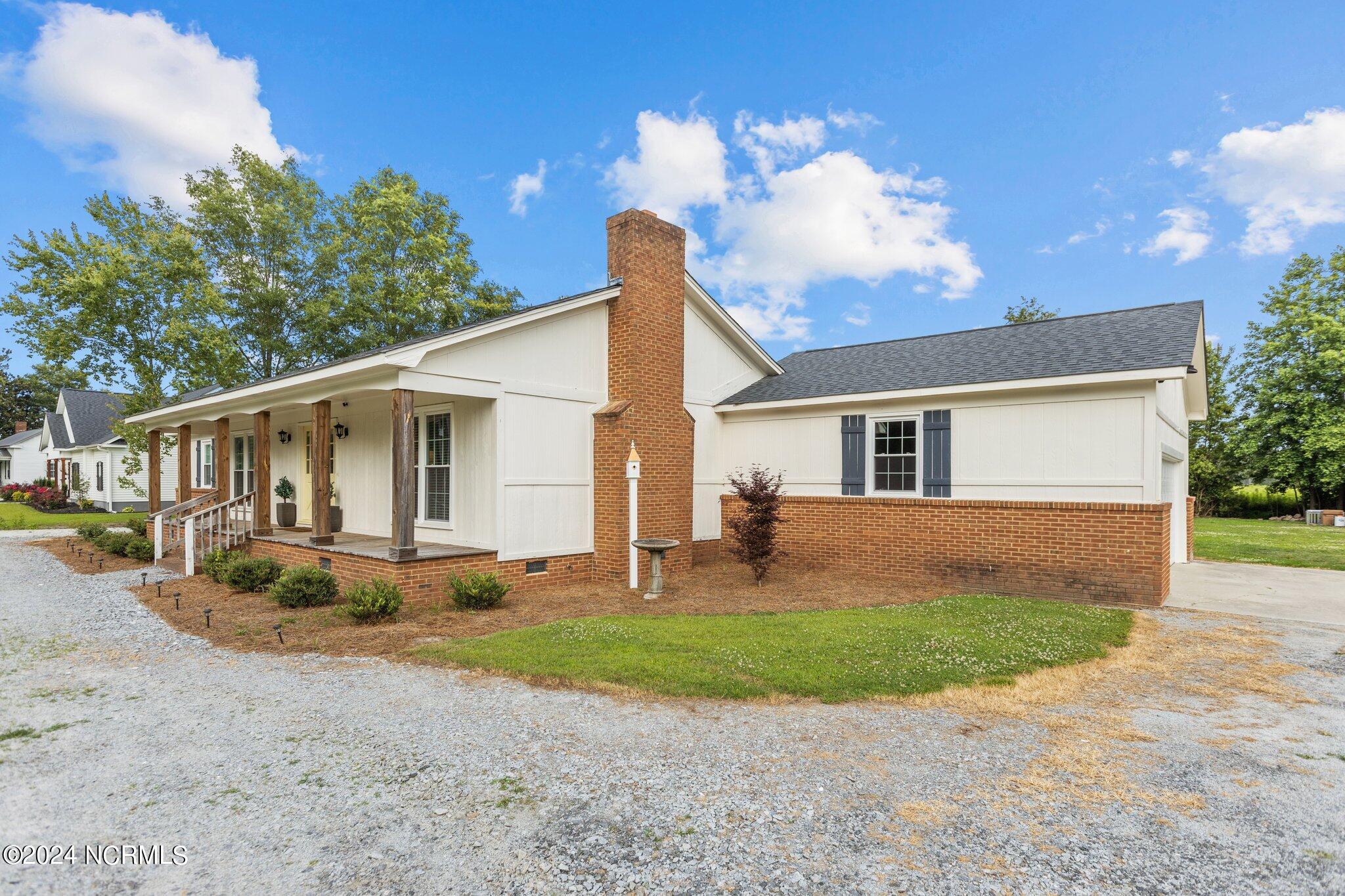 1035 Tucker Road Grimesland, NC 27837 - Photo 14 of 40 4-web-or-mls-IMGL6241