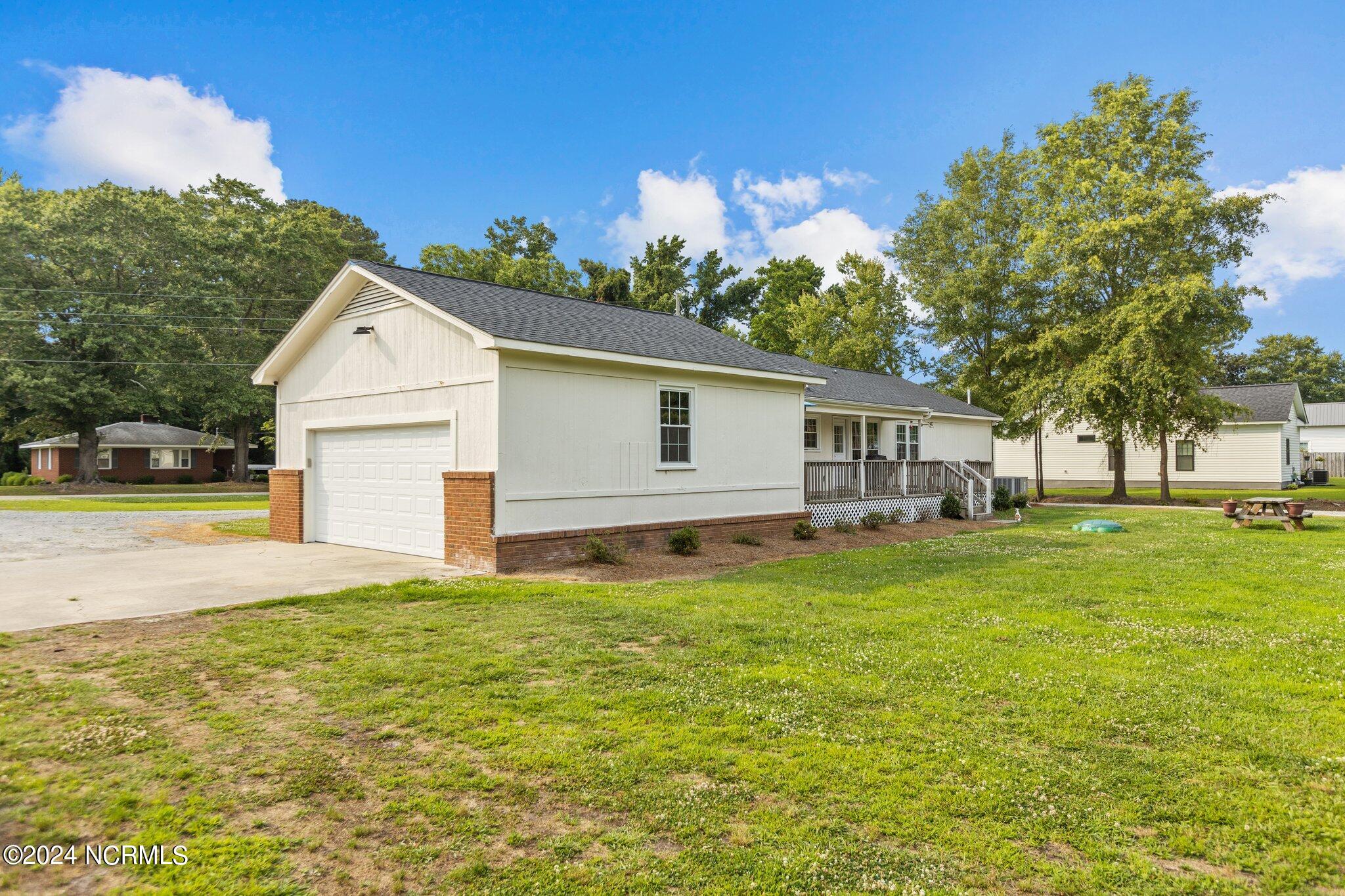 1035 Tucker Road Grimesland, NC 27837 - Photo 18 of 40 7-web-or-mls-IMGL6244