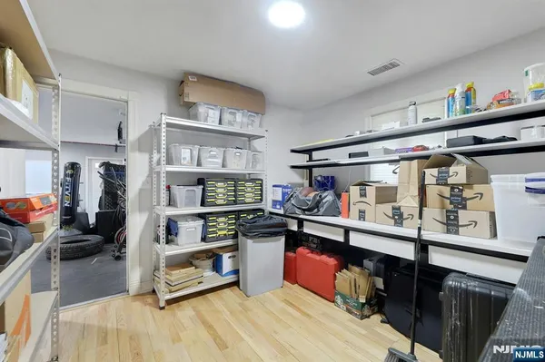 $825,000 | 18 Harwood Place, Wayne, NJ 07470