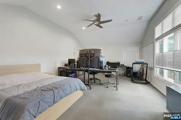 $825,000 | 18 Harwood Place, Wayne, NJ 07470