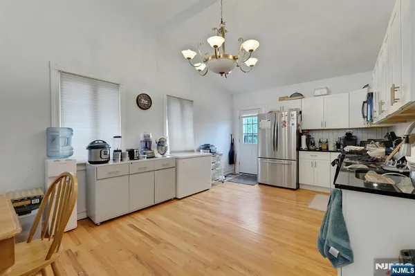 $825,000 | 18 Harwood Place, Wayne, NJ 07470
