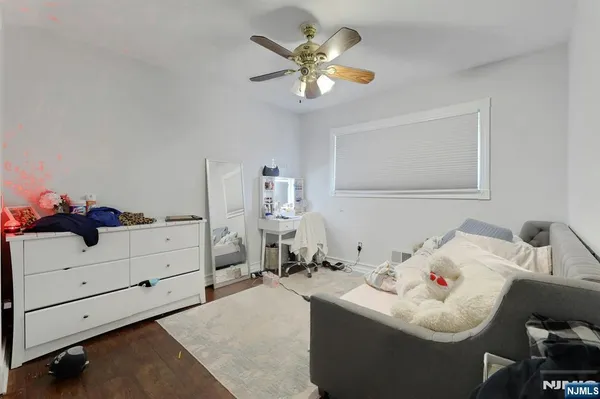 $825,000 | 18 Harwood Place, Wayne, NJ 07470