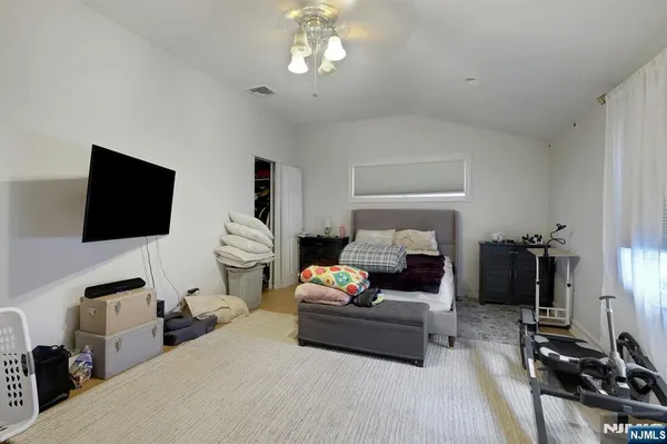 $825,000 | 18 Harwood Place, Wayne, NJ 07470