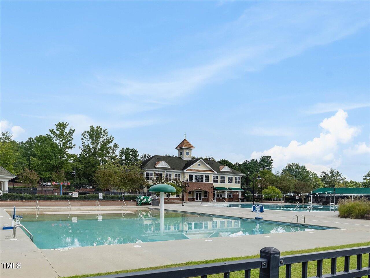 9313 Palm Bay Circle Raleigh, NC 27617 - Photo 33 of 35 20250408172030938504000000-o