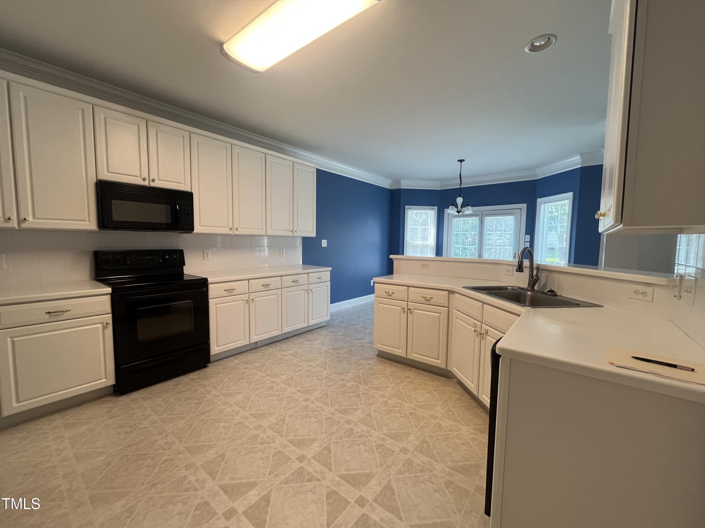 9313 Palm Bay Circle Raleigh, NC 27617 - Photo 10 of 35 IMG_9847